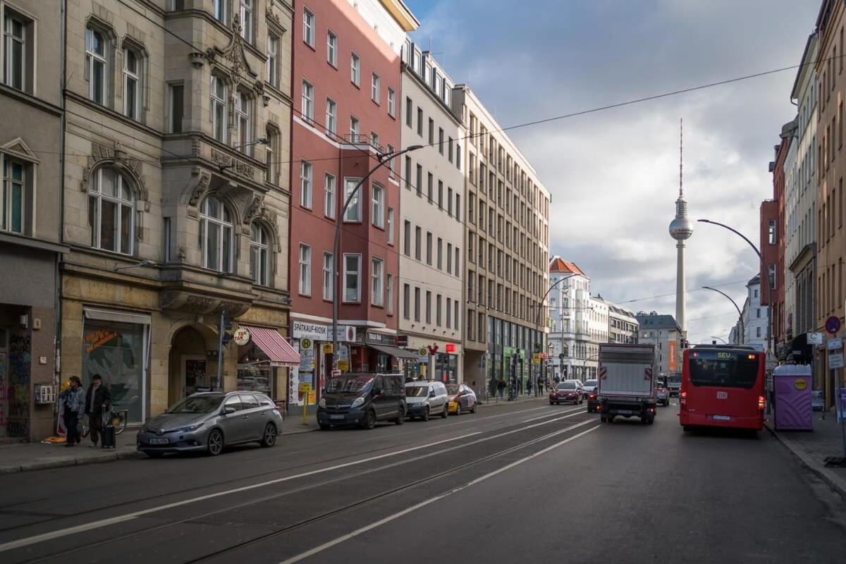 Apartment At Rosenthaler Platz Berlim Exterior foto